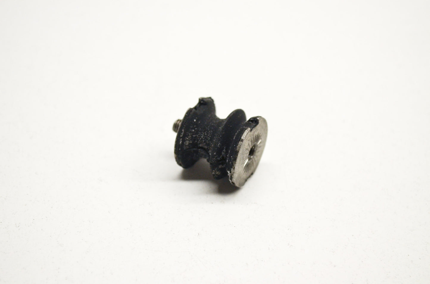 New OEM Husqvarna Anti Vibration Element 162 266 268 272 480 61 NOS