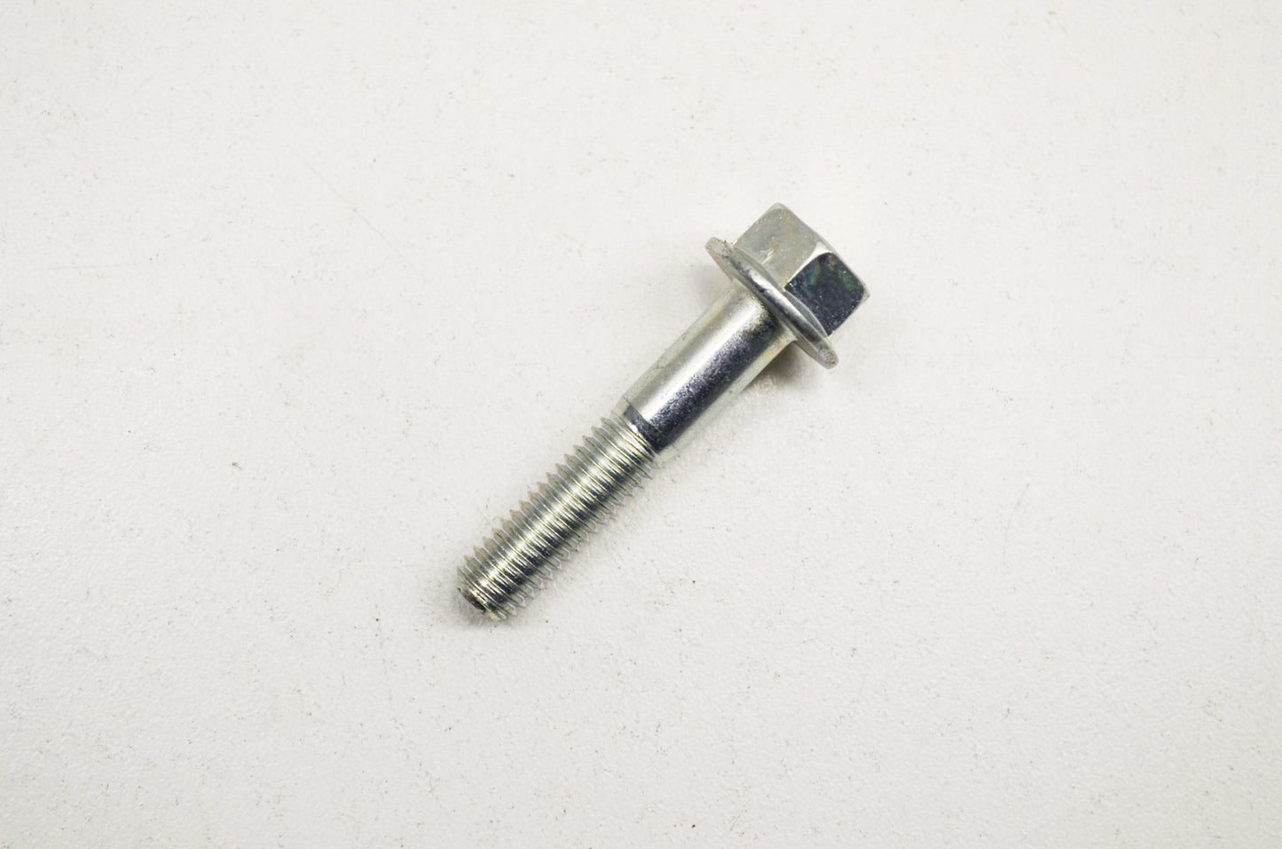 New OEM Husqvarna Bolt 3120 K 371 K 375 K 1250 750 760 960 NOS