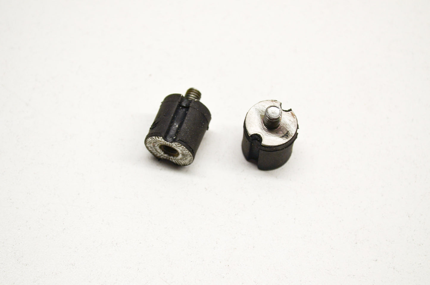 OEM Husqvarna 501463104, 501-46-31-04 Anti Vibration Mount Qty 2 NOS