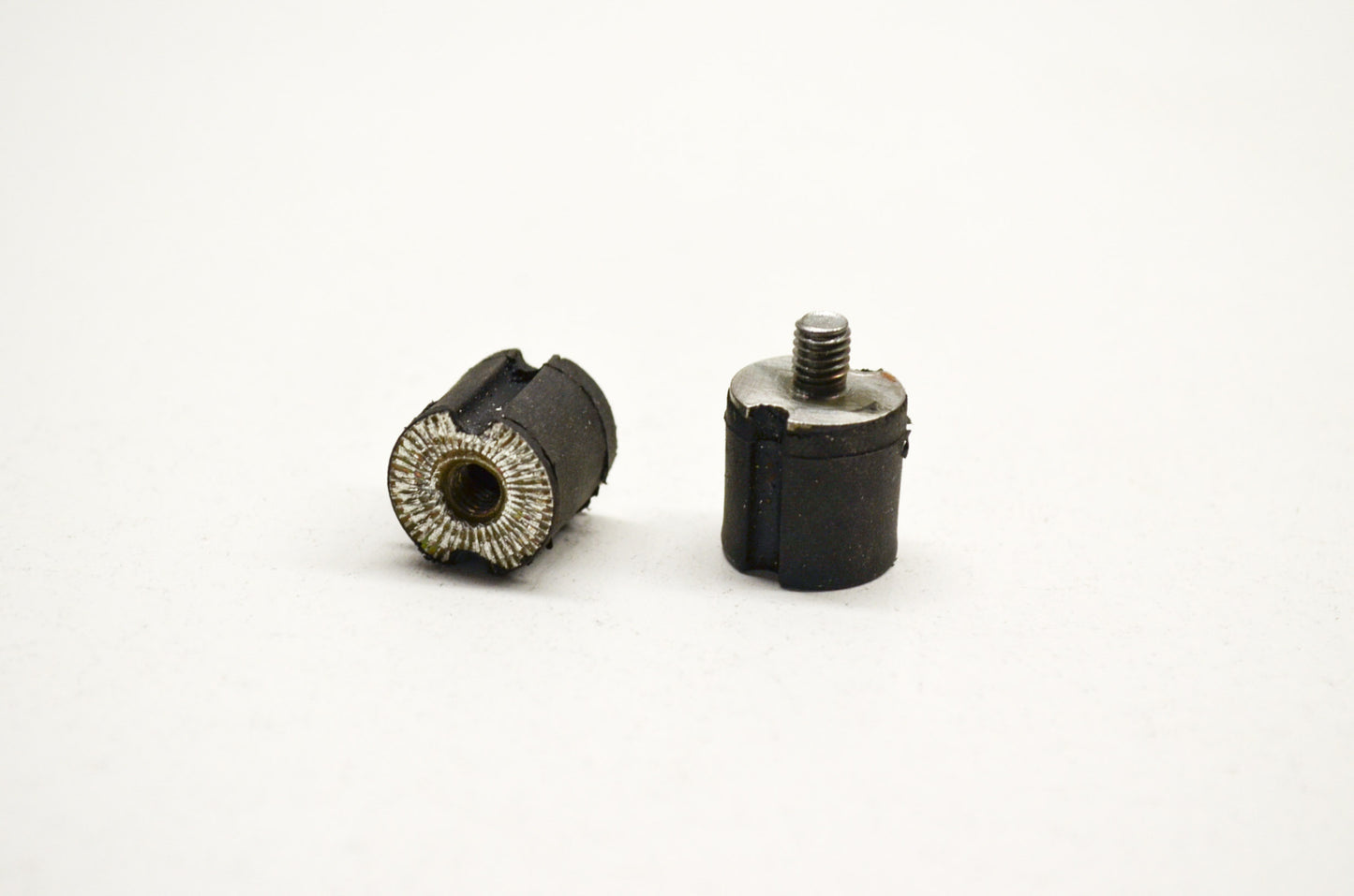 OEM Husqvarna 501463104, 501-46-31-04 Anti Vibration Mount Qty 2 NOS
