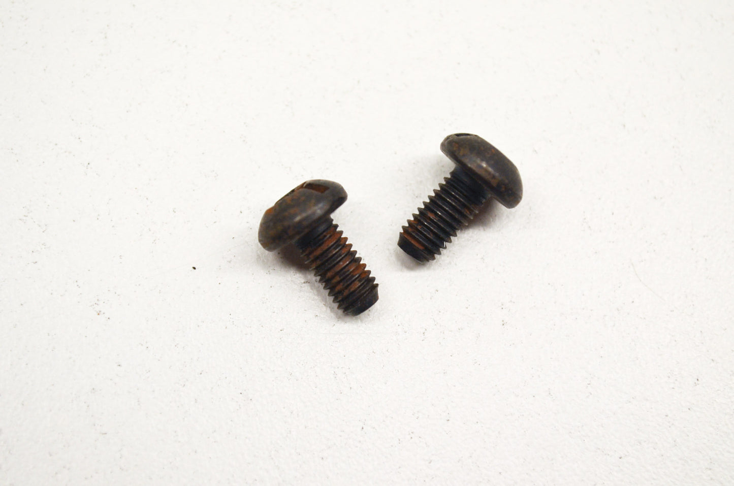 Screw 268 K 272 K PS 50 Qty 2 NOS