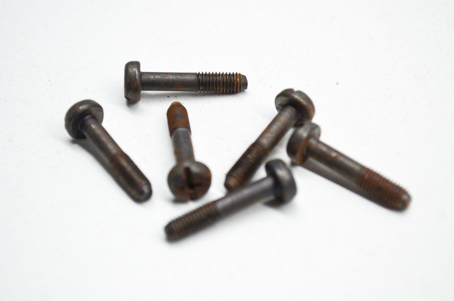 Screw 3120 340 345 362 365 372 371 394 395 K 1250 Qty 6 NOS