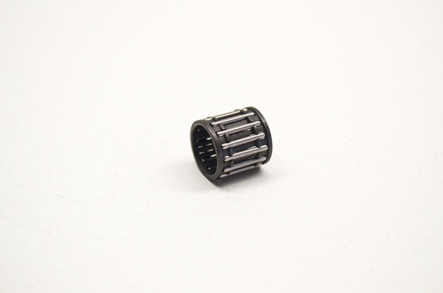 New OEM Husqvarna Piston Pin Bearing 162 266 268 272 61 66 NOS