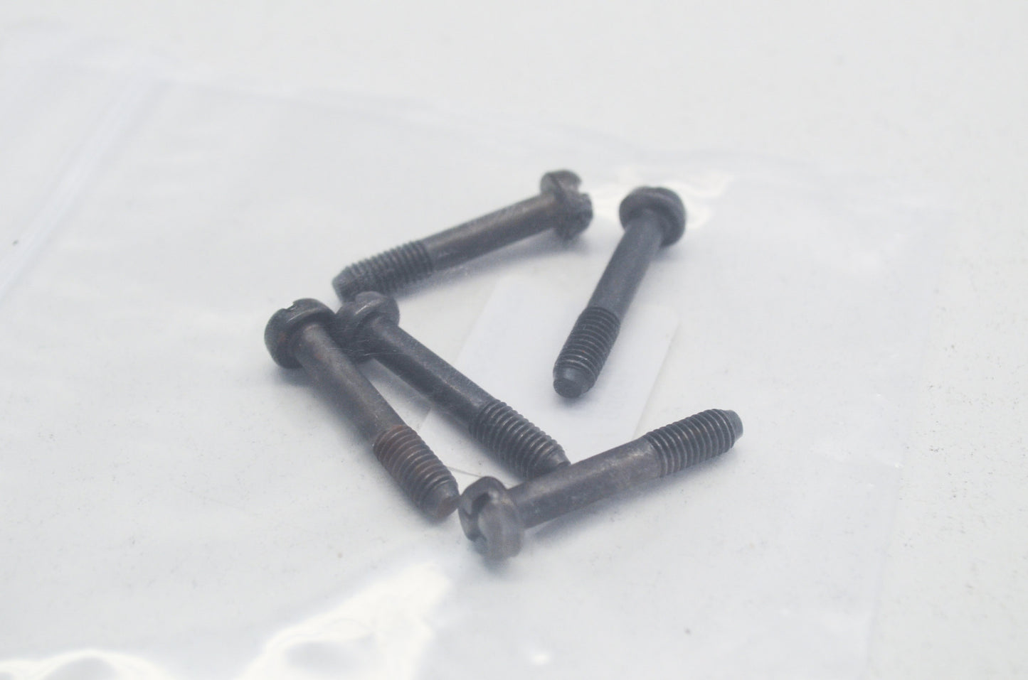 Screw 242 254 257 261 262 265 268 272 281 288 3120 Qty 5 NOS