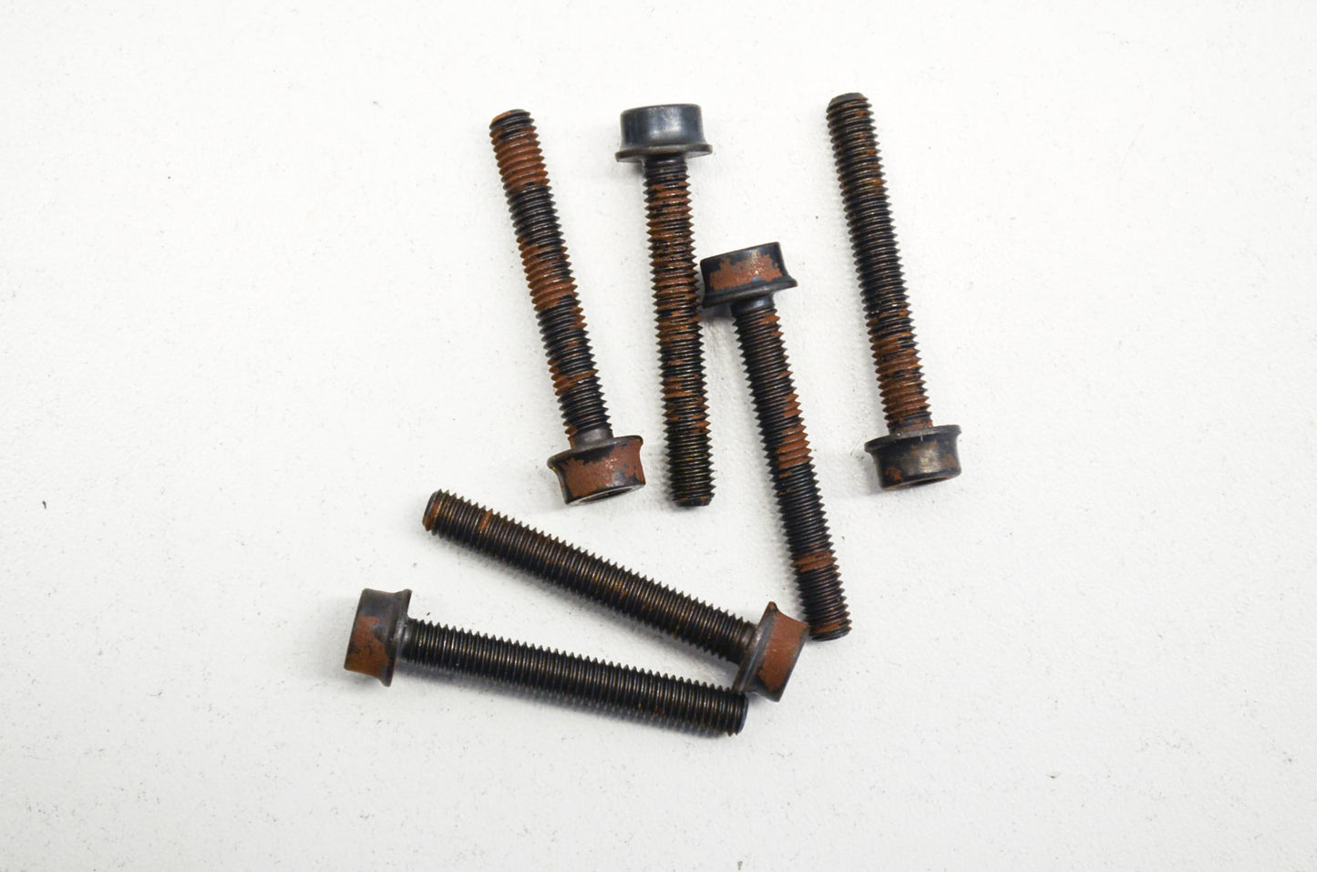 Screw 238 242 254 266 268 288 323 325 61 HA 850 Qty 6 NOS
