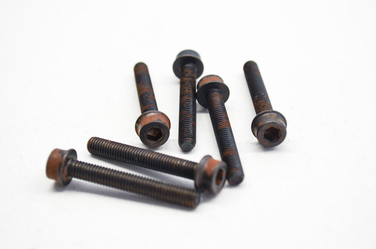 Screw 238 242 254 266 268 288 323 325 61 HA 850 Qty 6 NOS