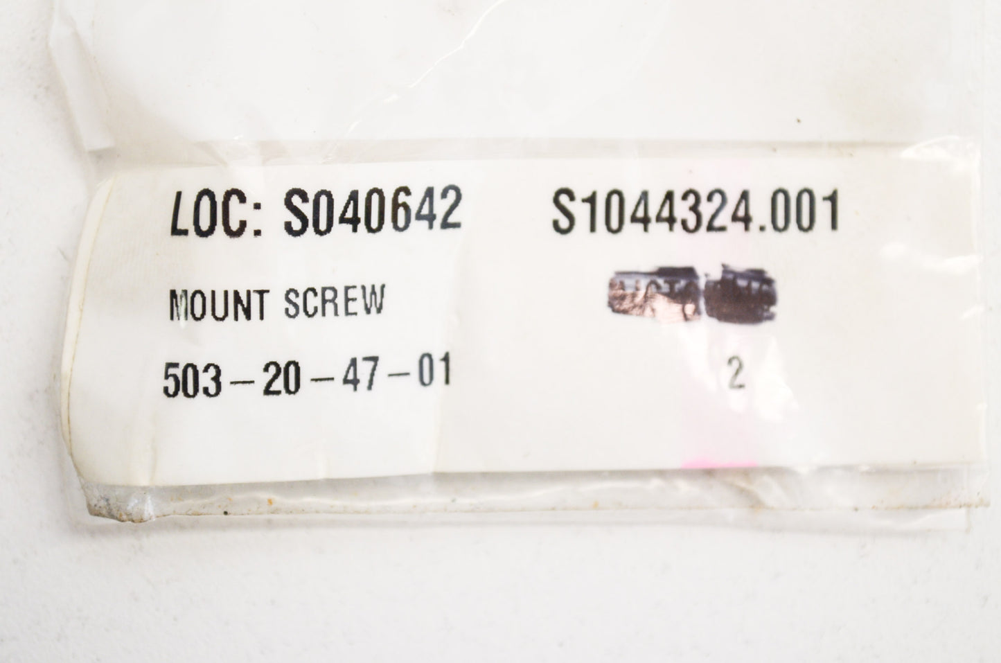 Mount Screw 570 575 XP 576 XP EPA Qty 2 NOS