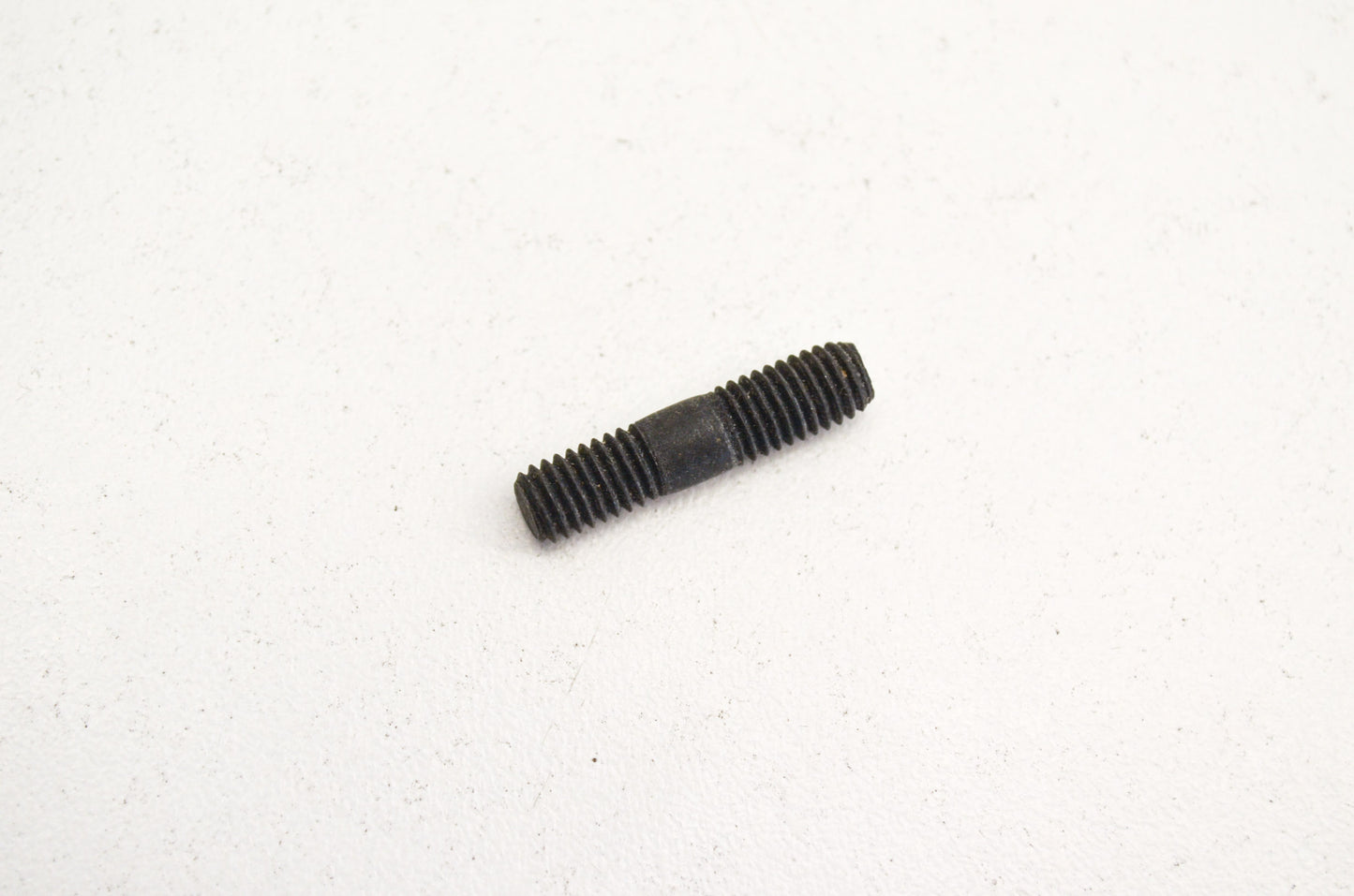 New OEM Husqvarna Stud 2101 266 281 288 298 40 44 444 45 480 49 61 66 NOS