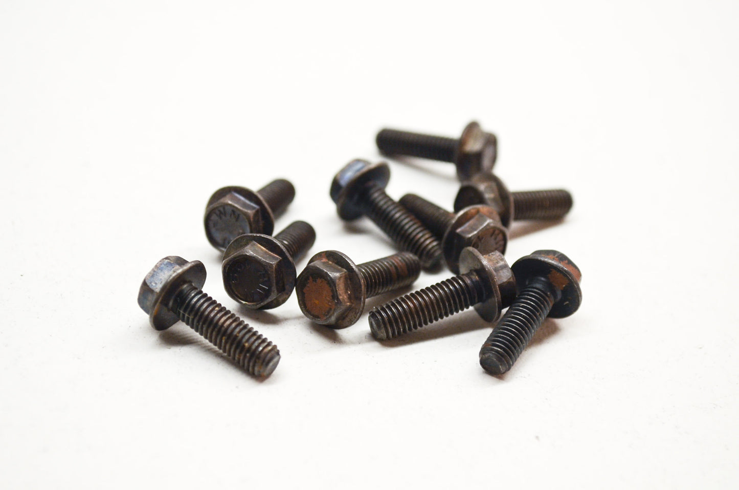 Screw 181 266 268 281 39 R 50 55 61 66 Qty 10 NOS