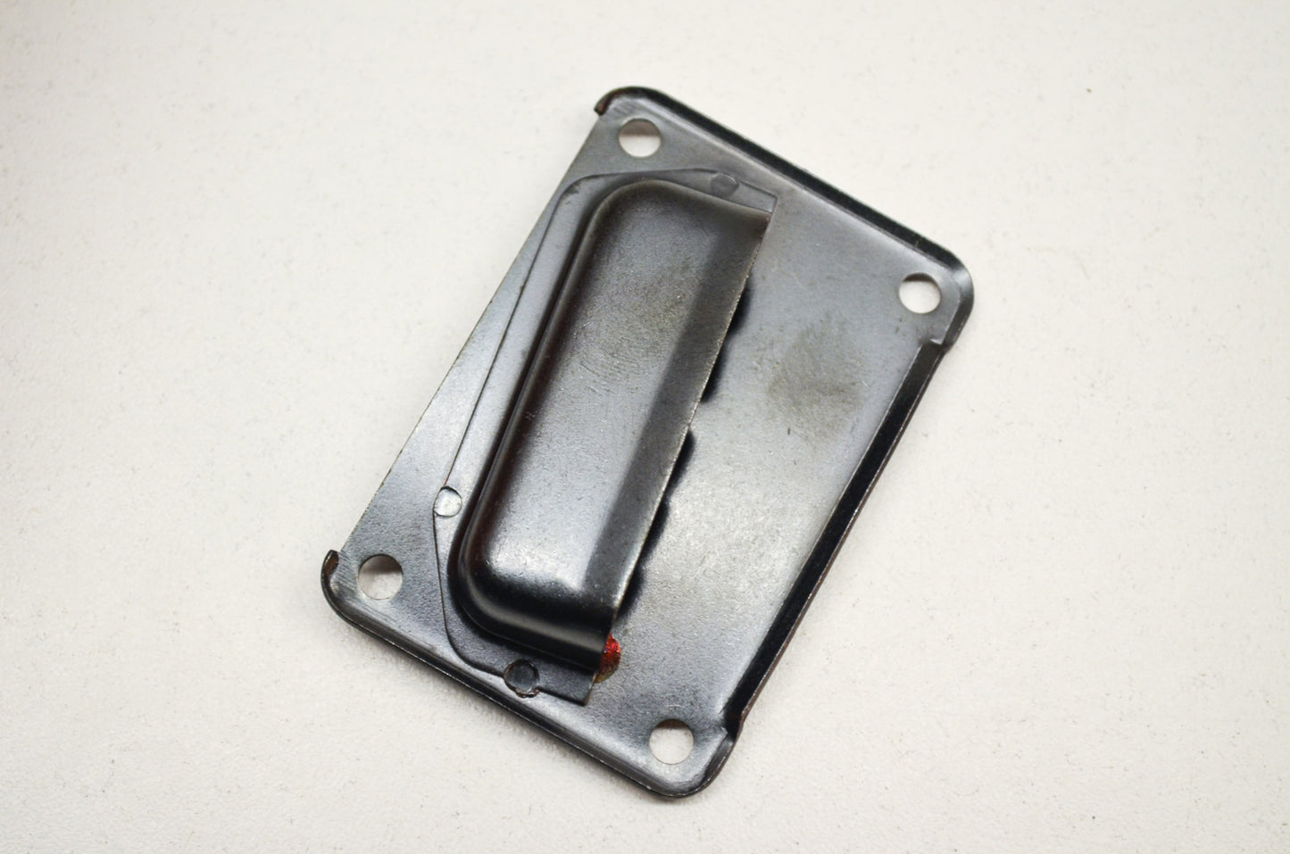 New OEM Husqvarna Exhaust Cover 3120 NOS