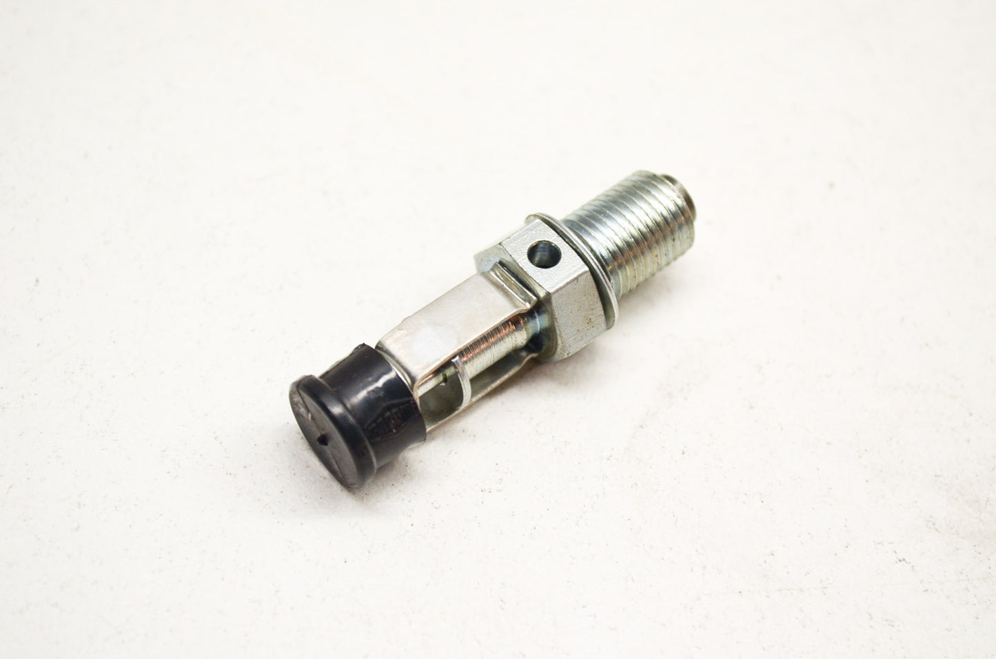 New OEM Husqvarna Valve 3120 NOS