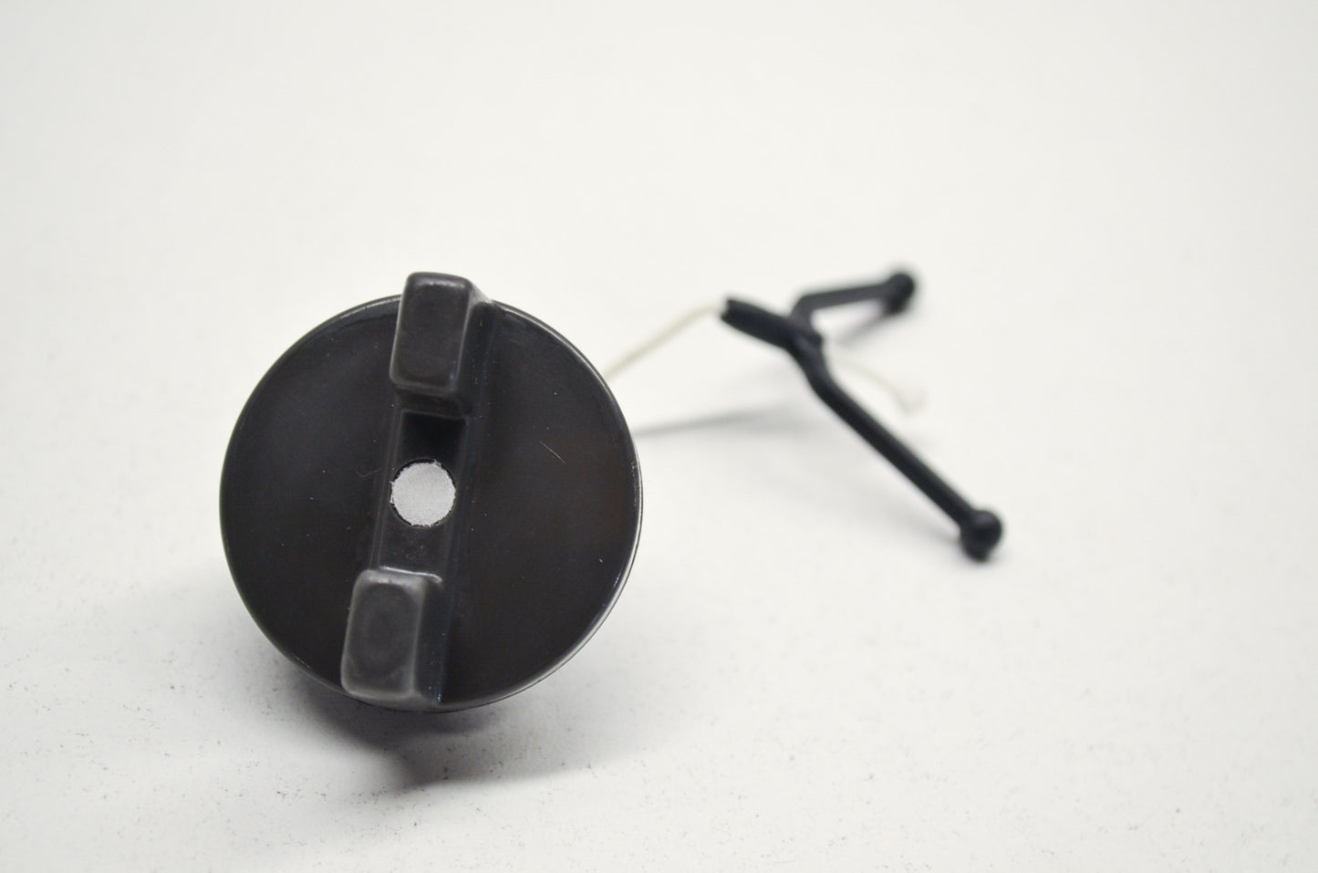 New OEM Husqvarna Fuel Cap 225 235 240 245 250 39 R NOS