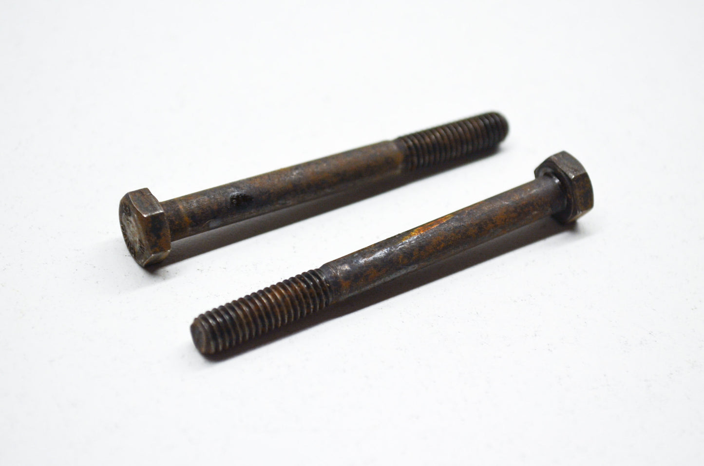 New OEM Husqvarna Bolt QTY 2 165 R 2100 240 R 245 R 265 285 298 65 77 NOS
