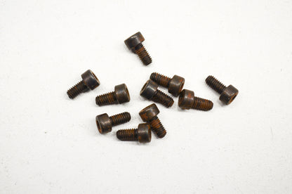 Screw 2100 2101 225 242 250 285 298 324 325 327 42 Qty 10 NOS