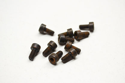 Screw 2100 2101 225 242 250 285 298 324 325 327 42 Qty 10 NOS