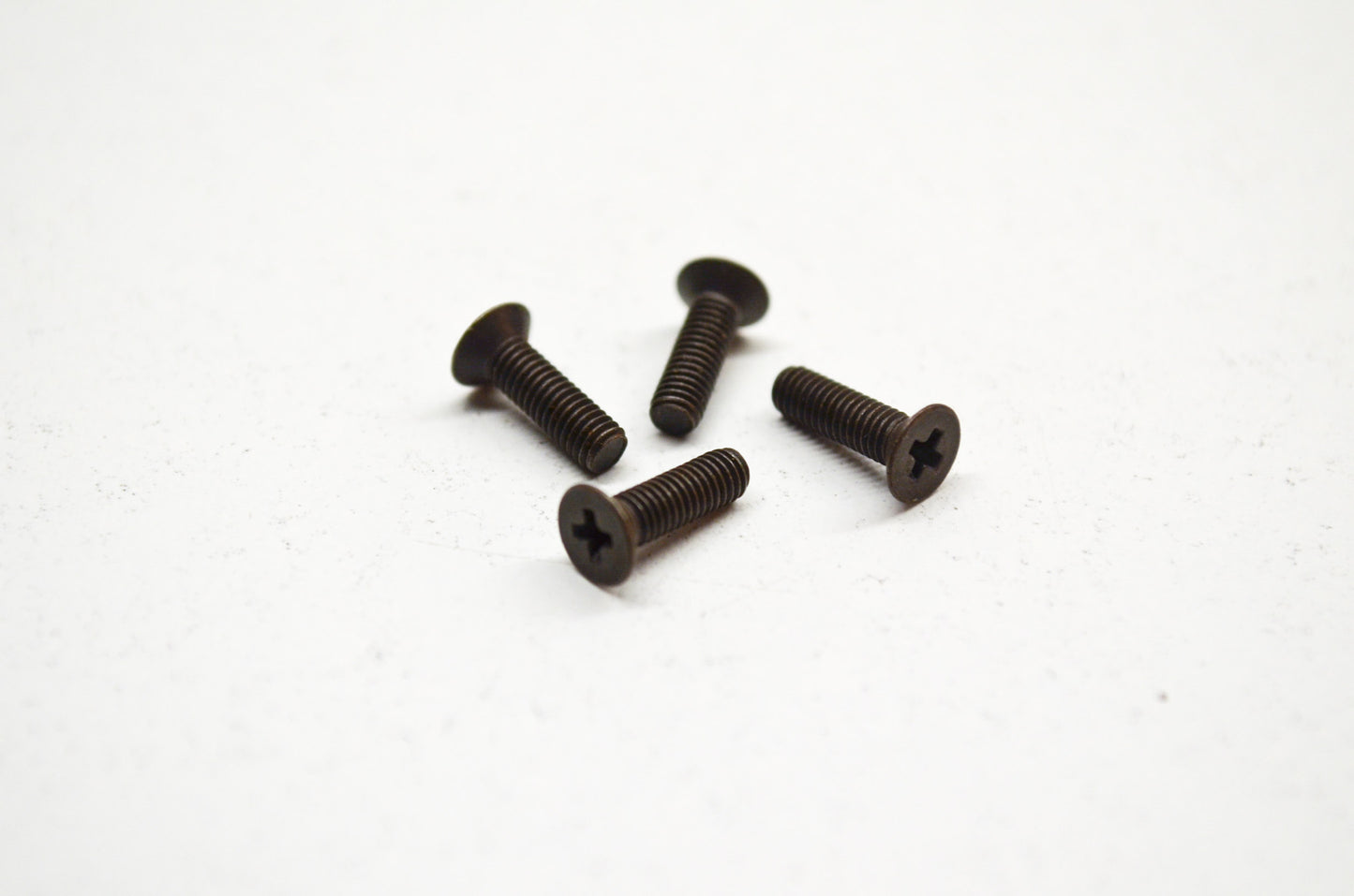 New OEM Husqvarna Screw QTY 4 254 262 272 281 288 385 EPA 390 394 395 EPA NOS