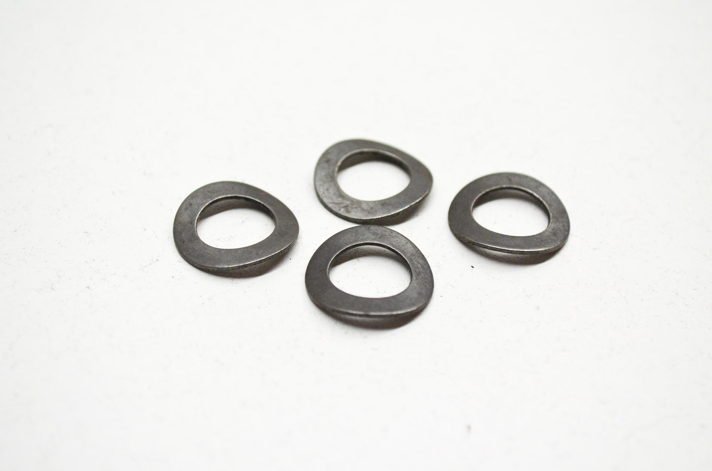 New OEM Husqvarna Spring Washer QTY 4 181 2100 2101 281 288 3120 394 395 NOS