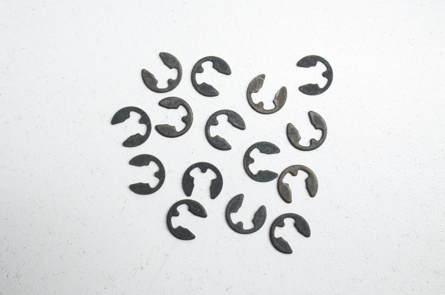 E-rings 323 325 326 327 455 51 Qty 15 NOS