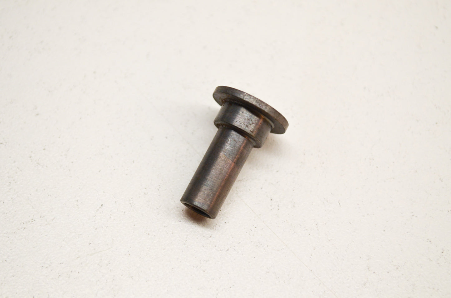 Chain Catcher Spindle 362 372 390 562 570 575 XP NOS