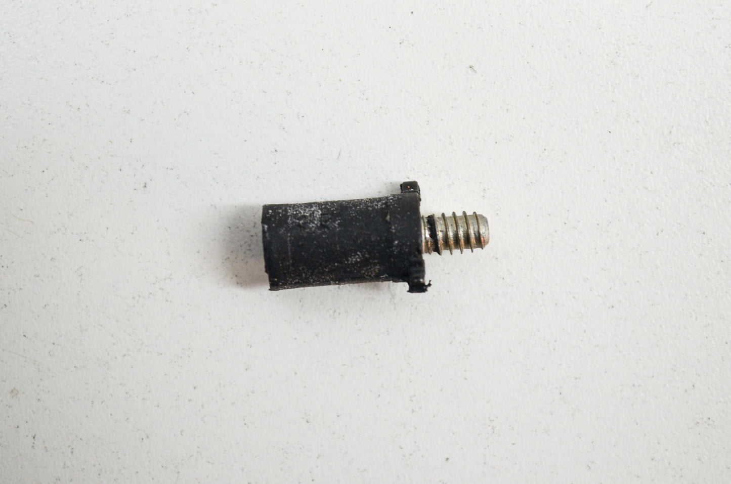 New OEM Husqvarna Vibration Absorber 395 EPA NOS
