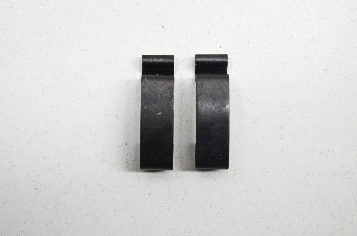 Clip 261 EPA 262 394 Qty 2 NOS