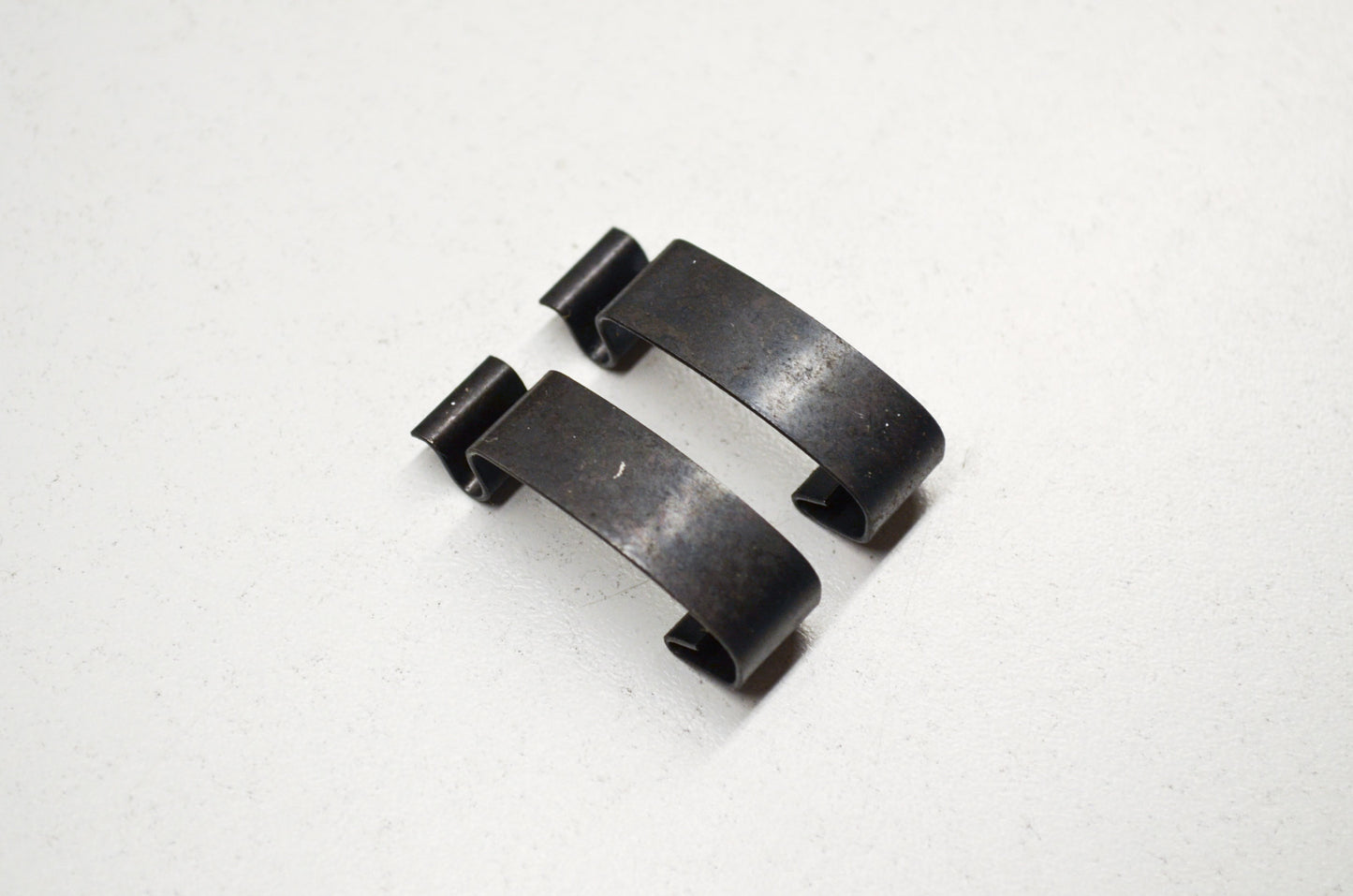 Clip 261 EPA 262 394 Qty 2 NOS