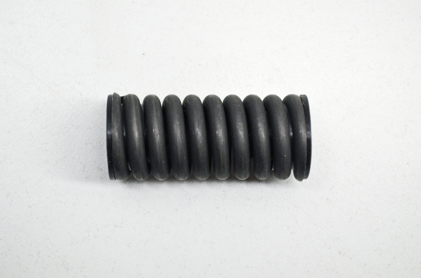 New OEM Husqvarna Anti Vibration Spring 262 261 EPA NOS