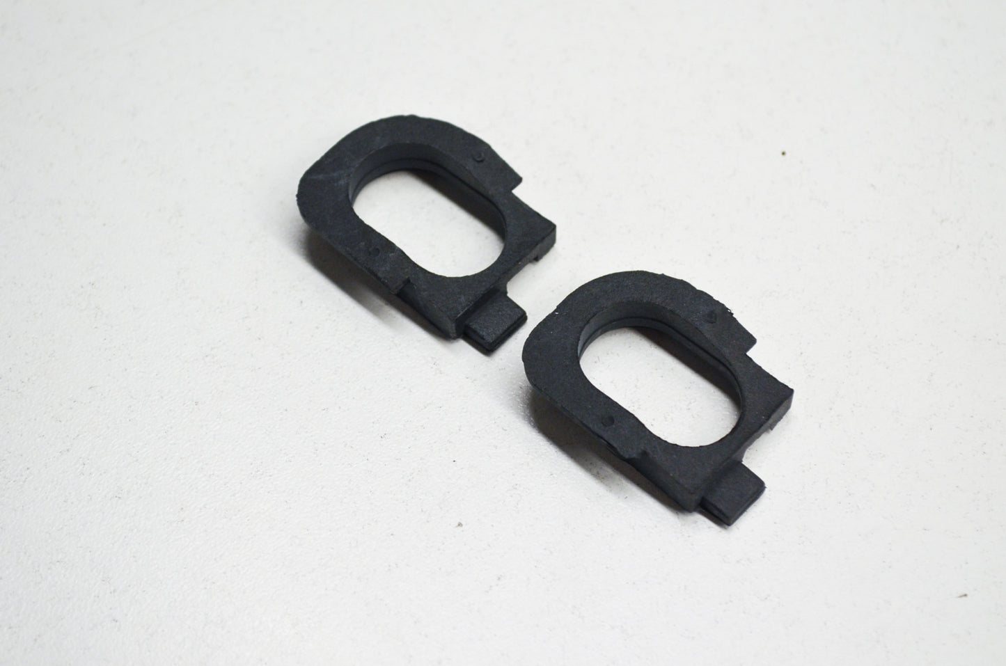 New OEM Husqvarna Grommet QTY 2 254 257 261 EPA 262 NOS