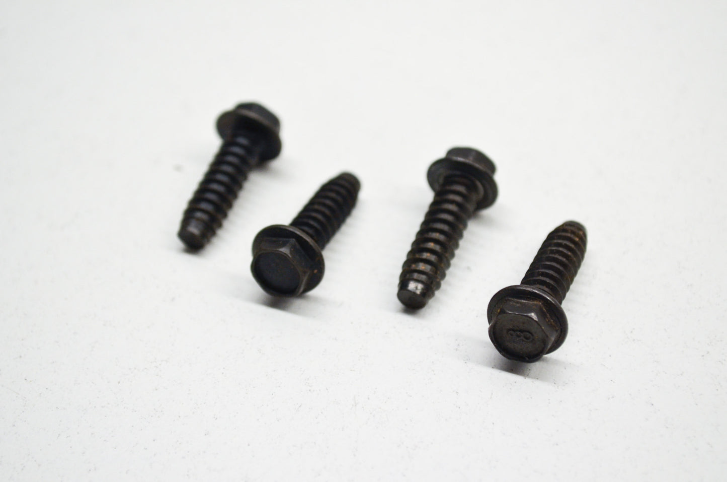 New OEM Husqvarna Screw QTY 4 281 288 NOS