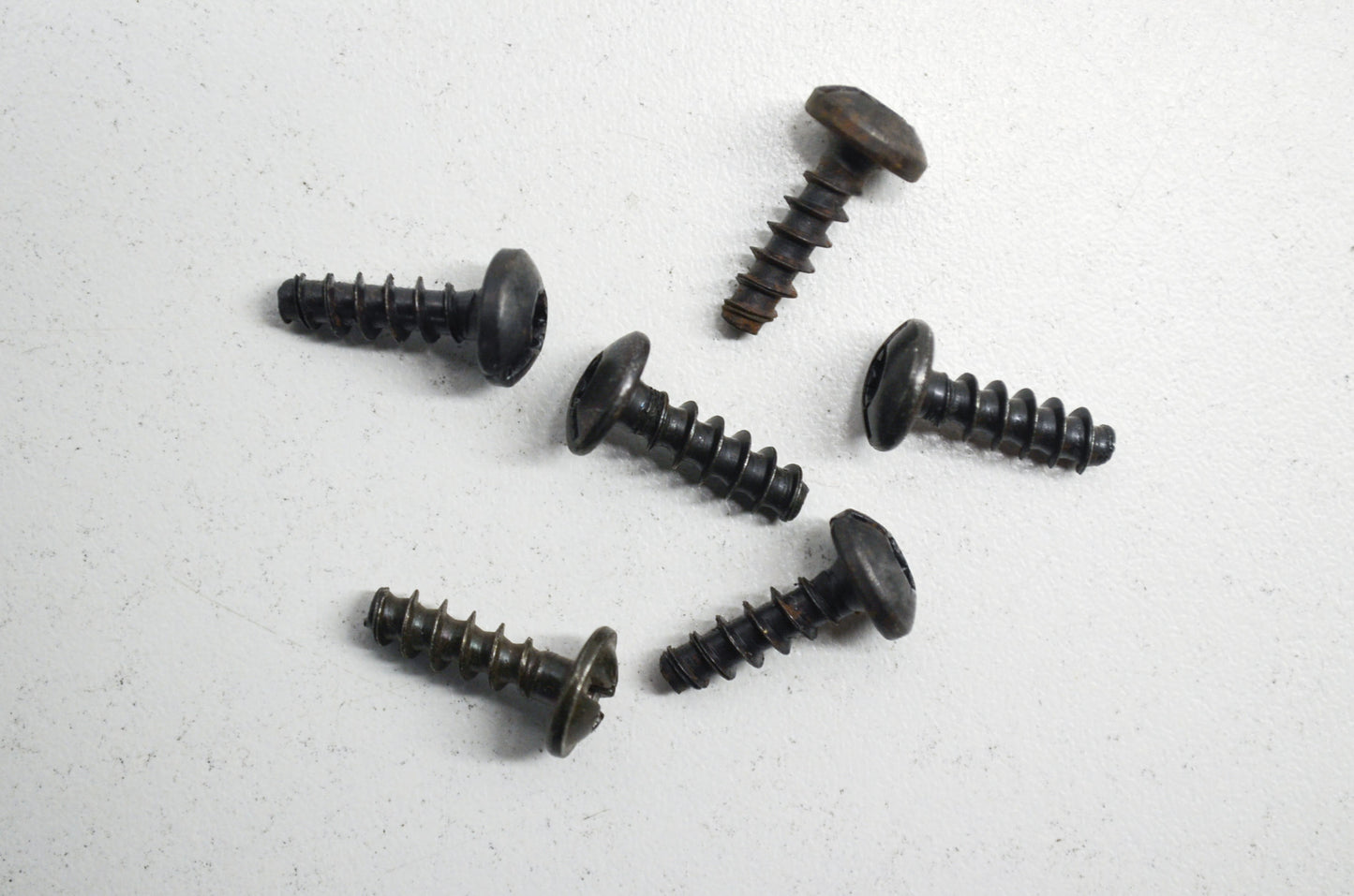 Screw 262 40 45 49 51 Qty 6 NOS