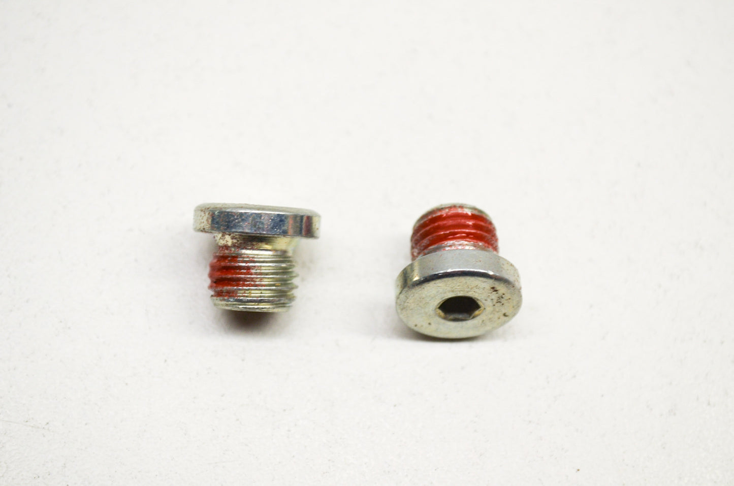 New OEM Husqvarna Plug 225H NOS