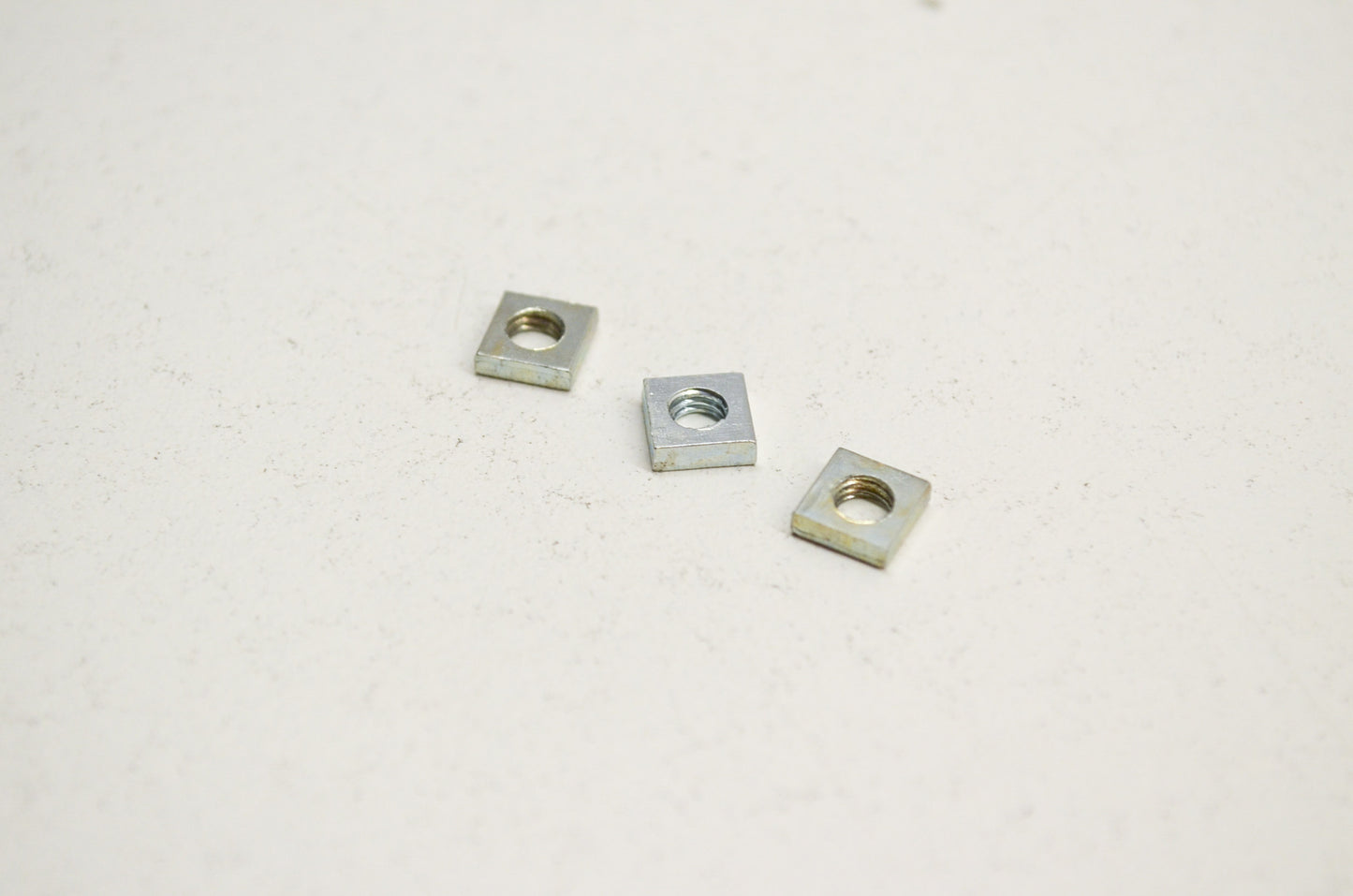 Square Nut 362 365 Special EPA 375 K 570 575 XP 576 XP Qty 3 NOS