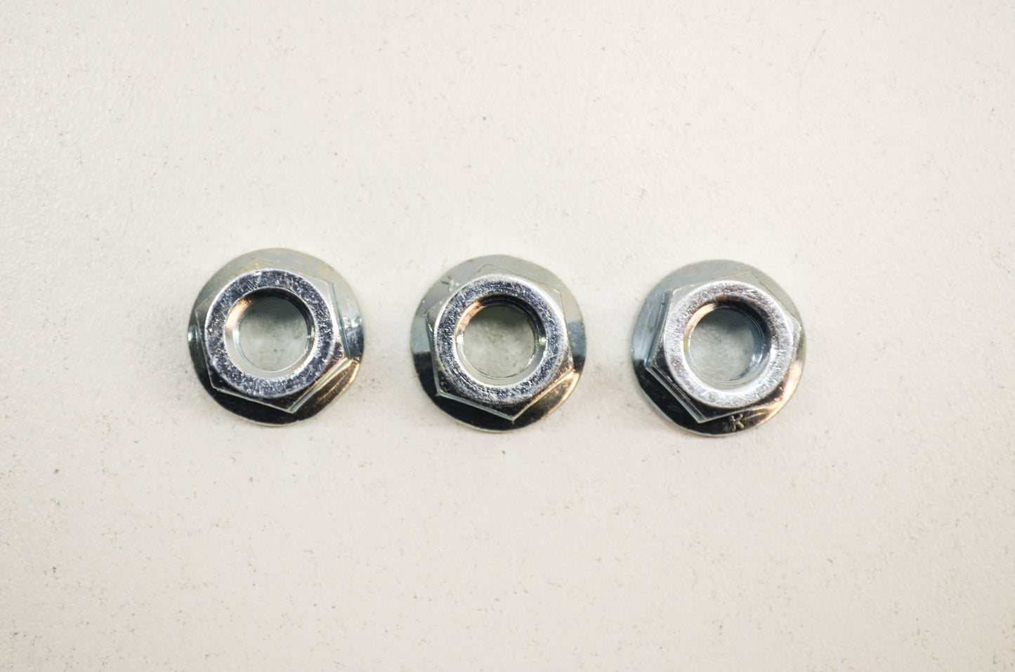 New OEM Husqvarna Bar Nut QTY 3 154 162 266 268 281 325 EX 371 K 455 51 570 61 N