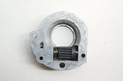 New OEM Husqvarna Oil Pump Assembly 33 35 38 NOS