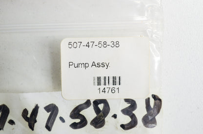 New OEM Husqvarna Oil Pump Assembly 33 35 38 NOS