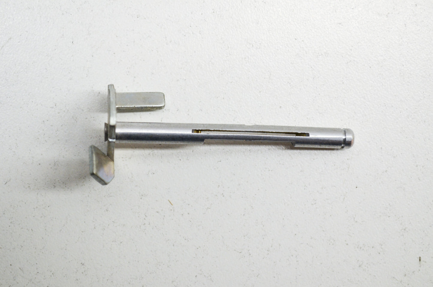 New OEM Husqvarna Throttle Shaft 2100 2101 285 298 NOS