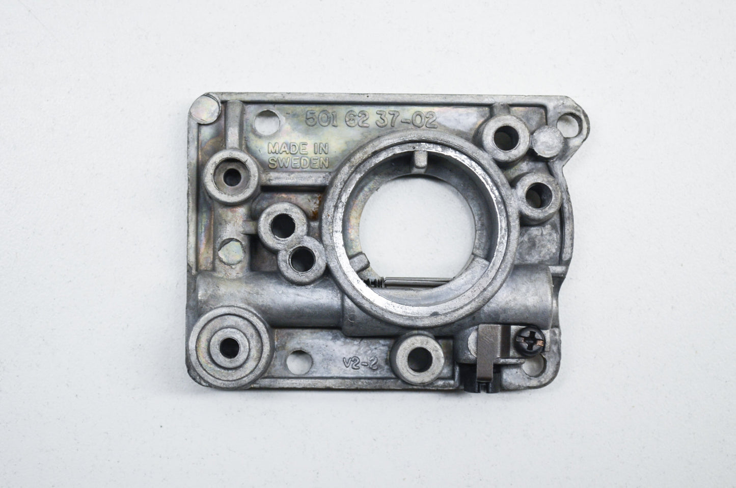 New OEM Husqvarna Oil Pump 42 242 238 NOS
