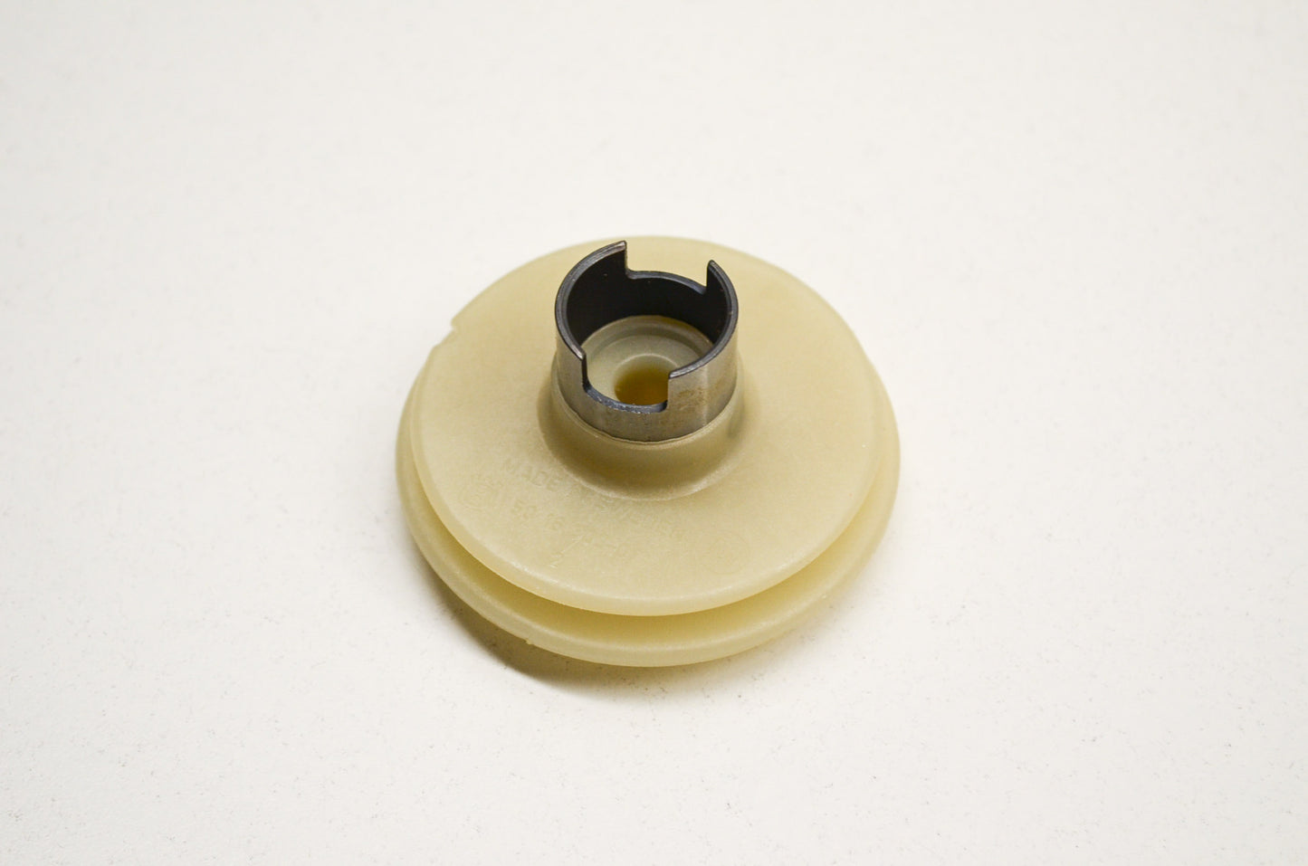 New OEM Husqvarna Starter Pulley 133 234 40 44 444 45 NOS