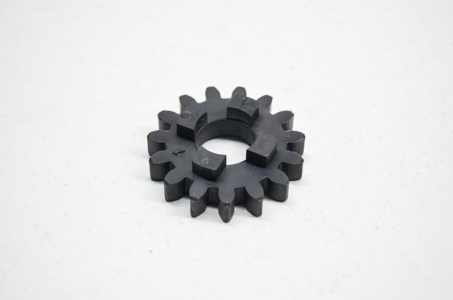 New OEM Husqvarna Worm Wheel 65 77 NOS