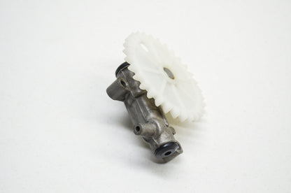 New OEM Husqvarna Oil Pump 65 77 NOS