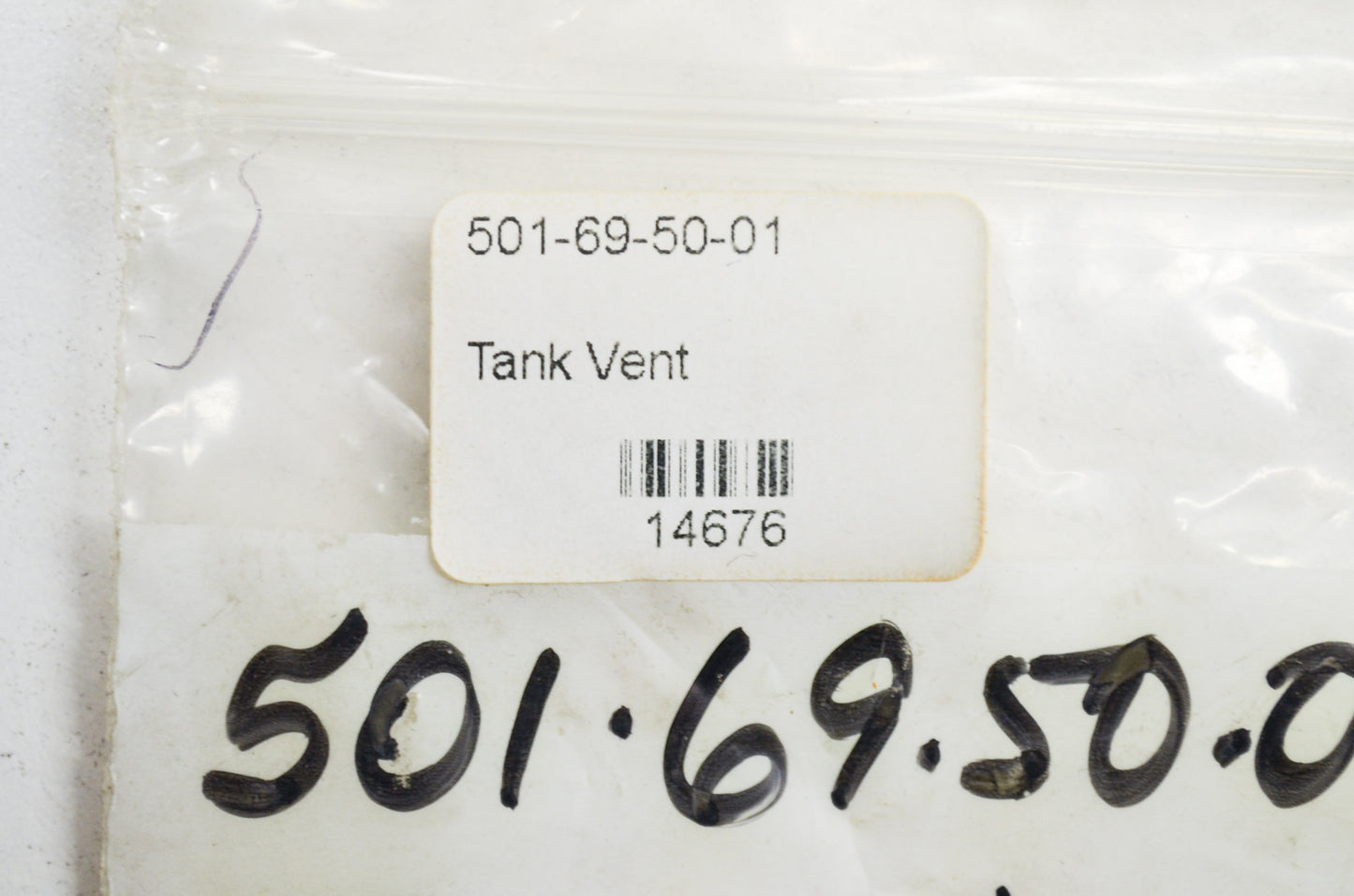 Tank Vent 2100 2101 298 480 285 Qty 2 NOS