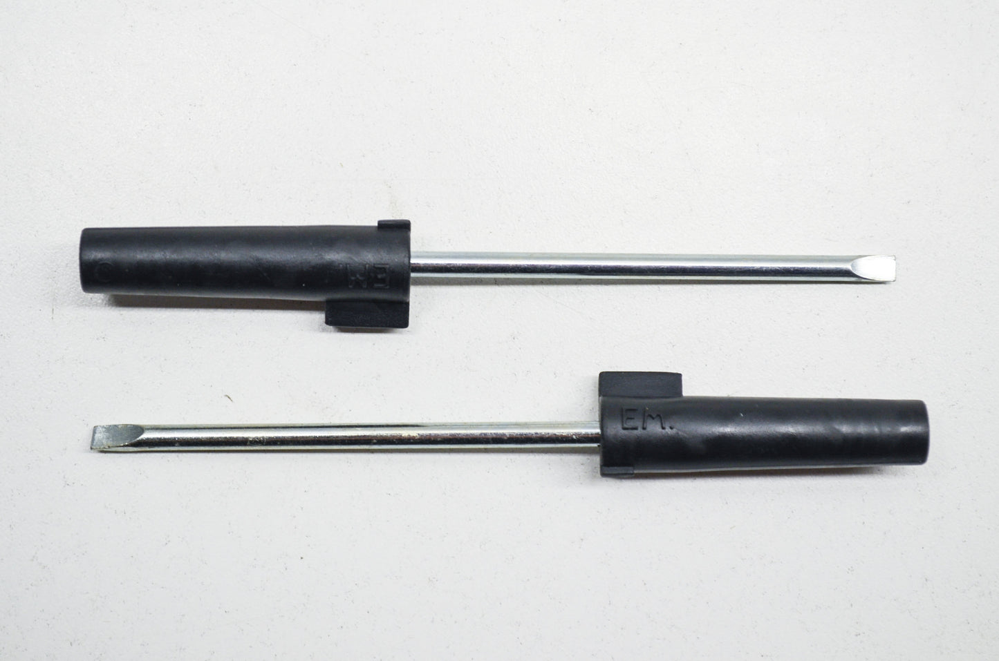 Screwdriver 225 235 238 240 262 266 288 44 Qty 2 NOS