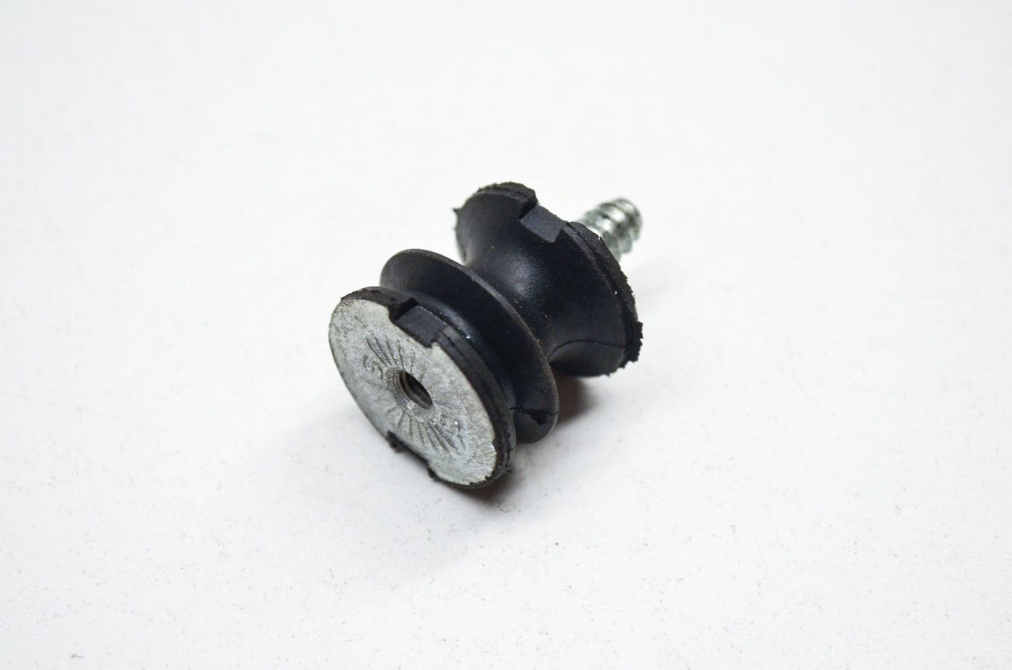 OEM Husqvarna 501-77-35-01 Rubber Mount 66 61 266 268 272 Xp NOS