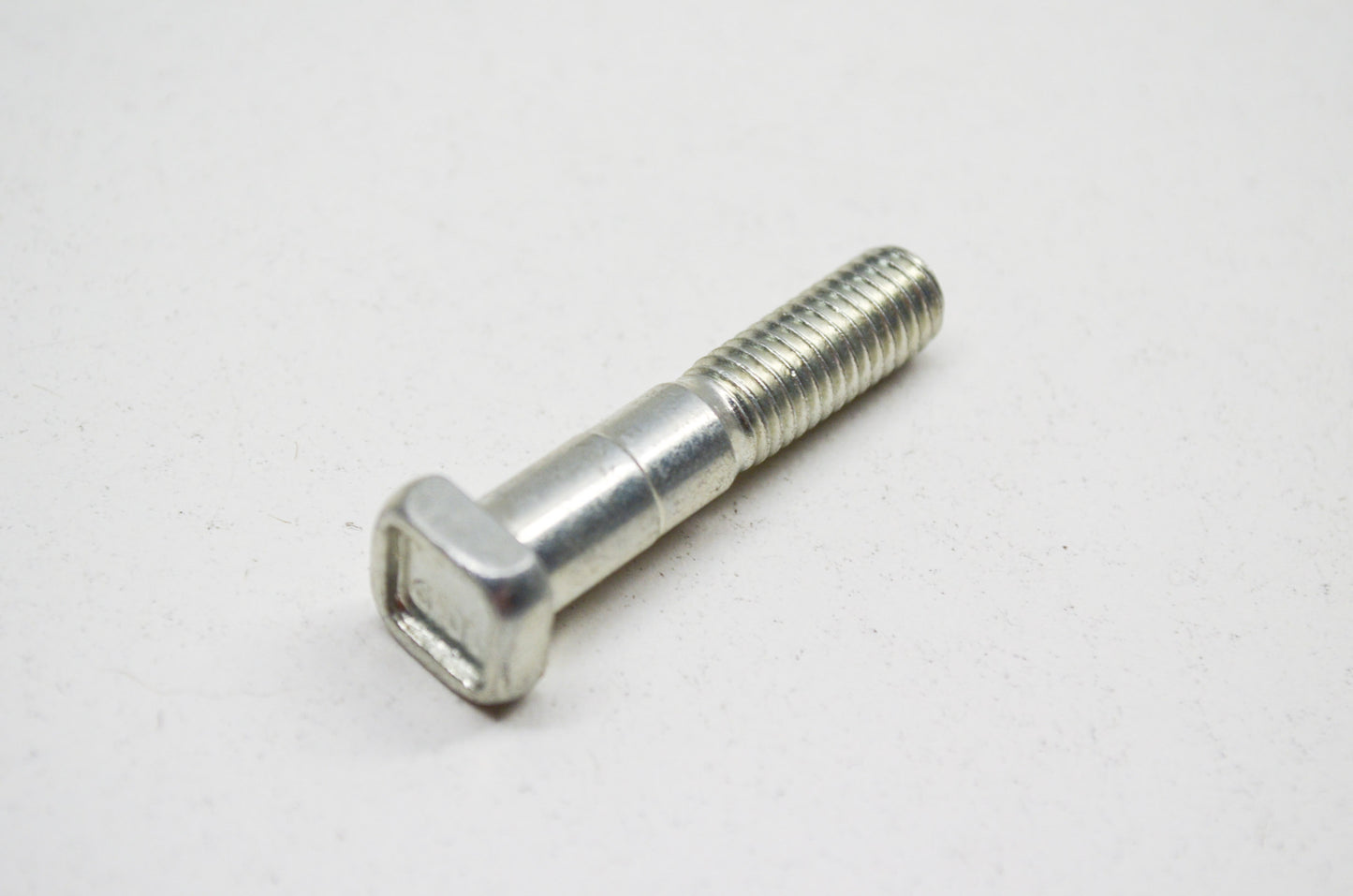 New OEM Husqvarna Bar Stud 136 137 141 142 36 41 NOS