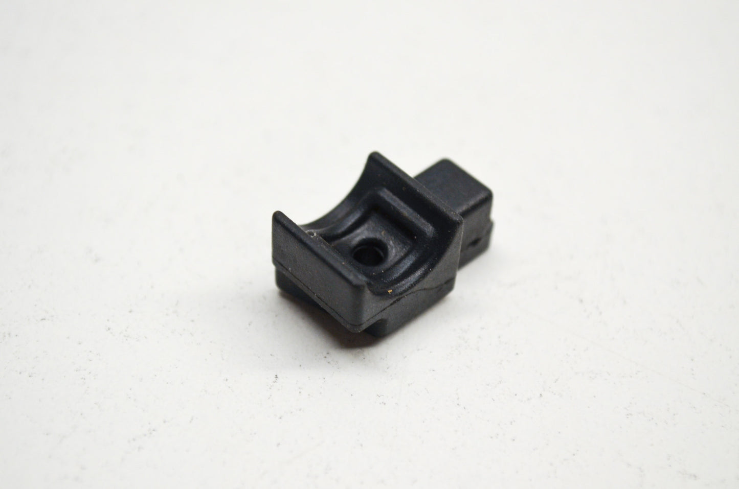 New OEM Husqvarna Pump Support Black 36 41 NOS