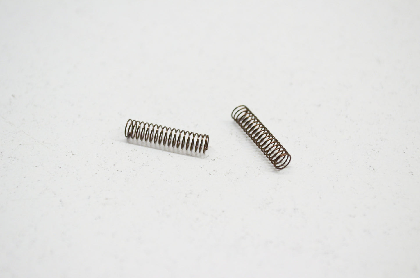 New OEM Husqvarna Spring QTY 2 268 K 272 S 281 288 NOS