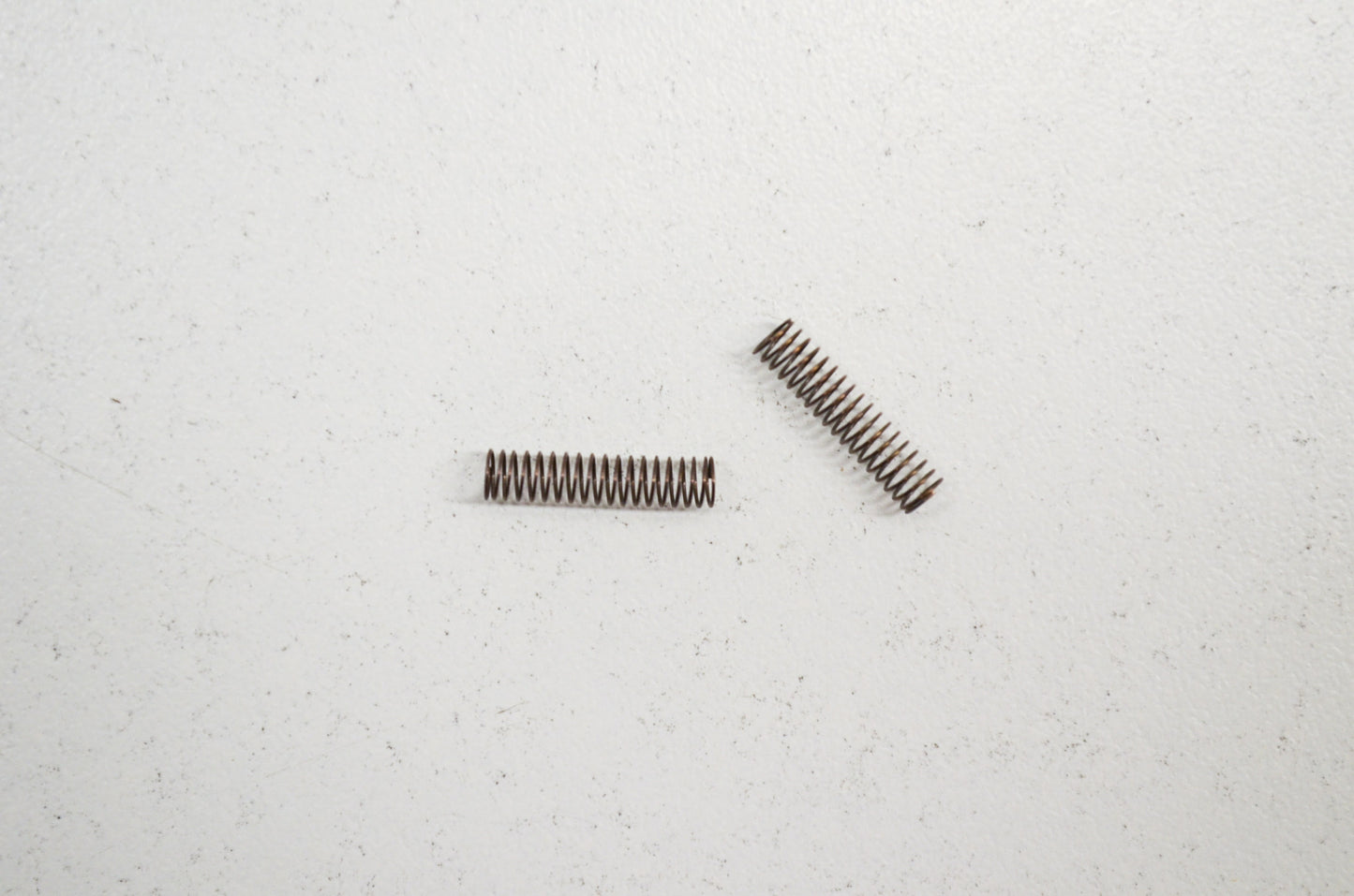 New OEM Husqvarna Spring QTY 2 268 K 272 S 281 288 NOS