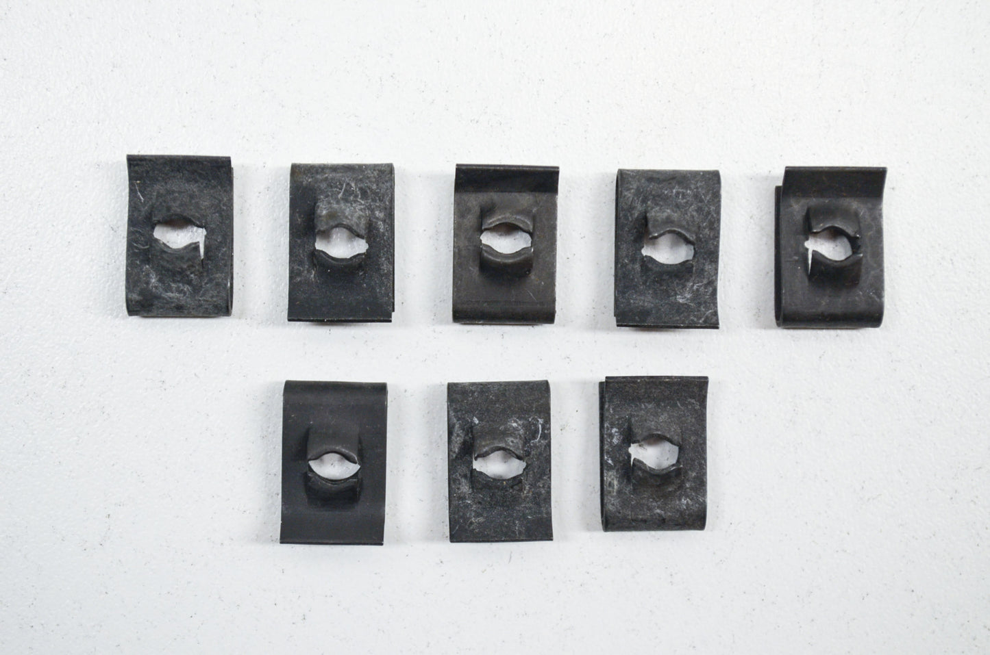 Clip 136 137 141 142 235R 36 41 Qty 8 NOS