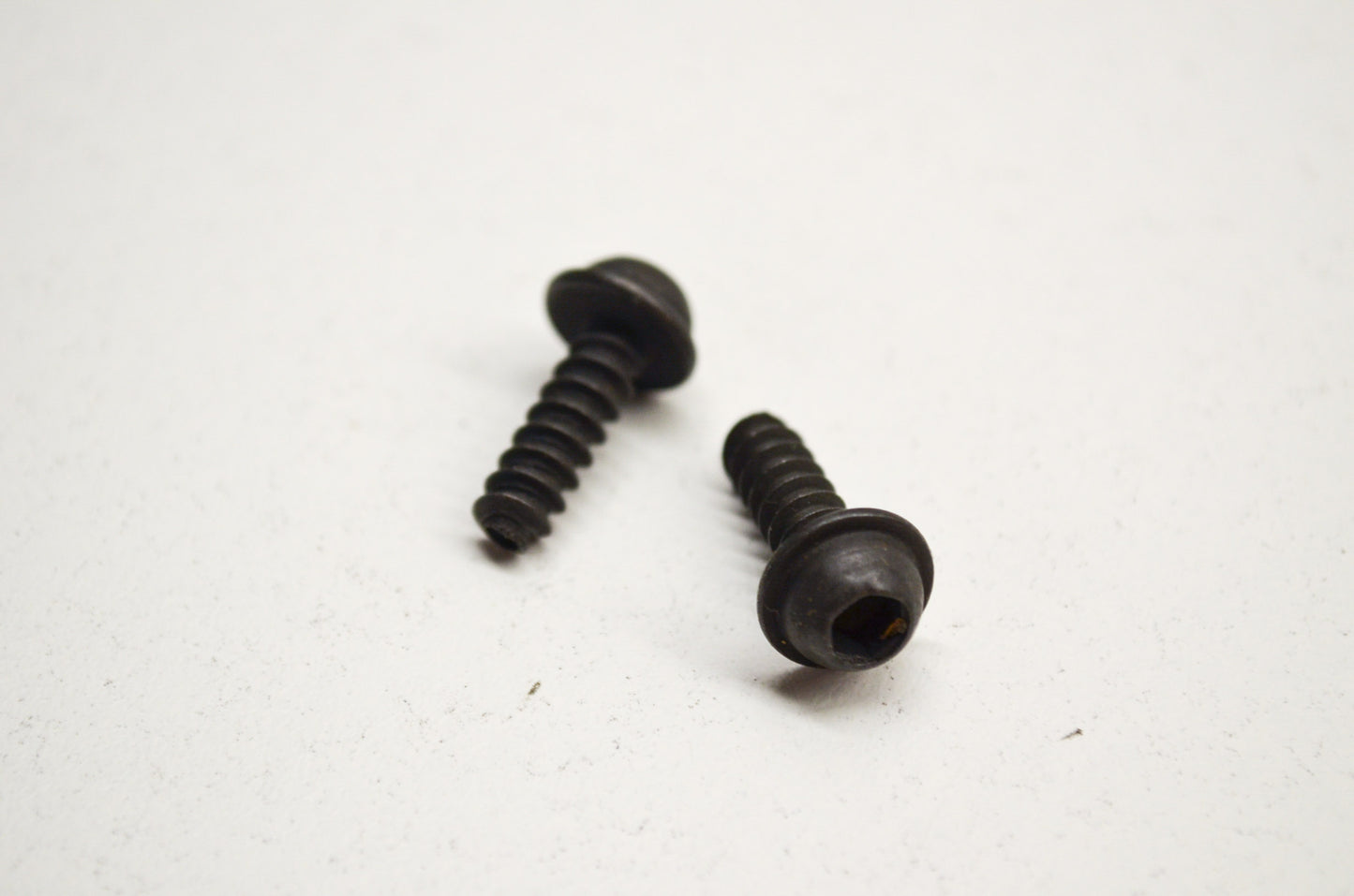 New OEM Husqvarna Screw QTY 2 36 41 136 141 235 240 NOS