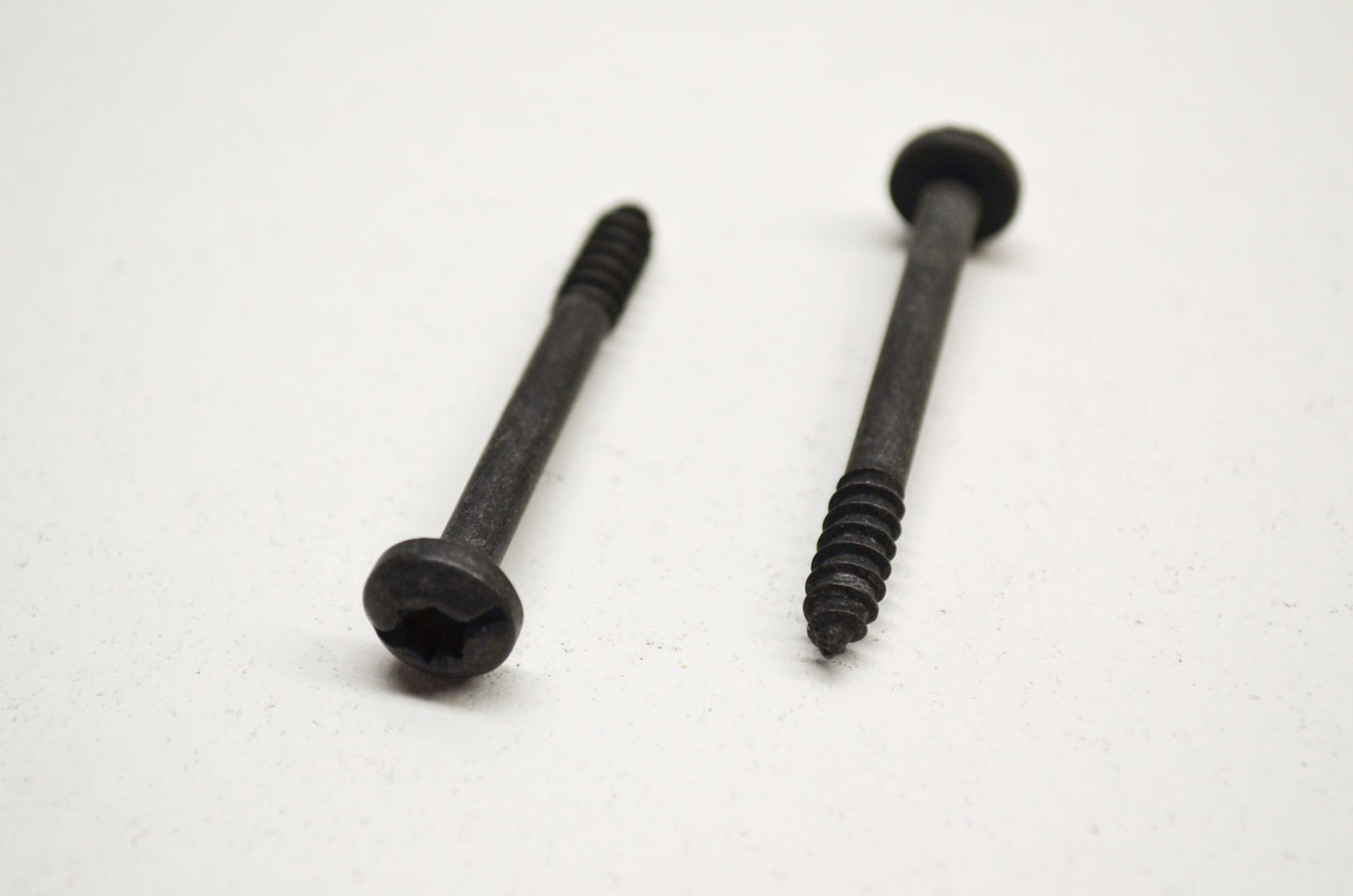 New OEM Husqvarna Screw QTY 2 136 137 141 142 36 NOS